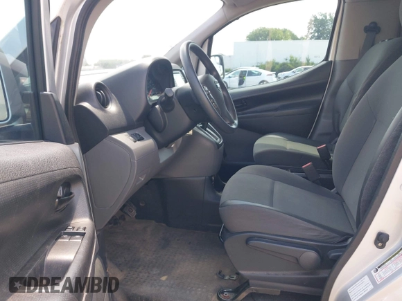2018 Nissan NV200 S with VIN 3N6CM0KN9JK703596, listed as a IAAI auction lot 42623159 with Not provided miles and . Bid and sale history available at DreamBid. Image 5.