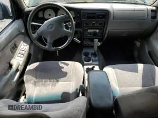 2001 Toyota Tacoma PreRunner with VIN 5TEGN92N31Z792126, listed as a Copart auction lot 55792765 with 215,140 mi miles and Clean Title. Bid and sale history available at DreamBid. Image 8.