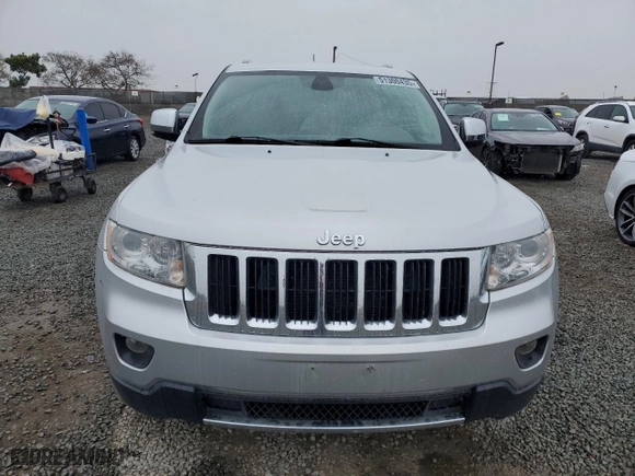 2011 Jeep Grand Cherokee Limited with VIN 1J4RR5GT1BC575570, listed as a Copart auction lot 51300435 with 140,197 mi miles and Clean Title. Bid and sale history available at carsss.com. Image 5.