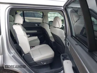 2025 Hyundai Santa Fe Calligraphy with VIN 5NMP54GL5SH071561, listed as a IAAI auction lot 42181010 with 1,324 mi miles and . Bid and sale history available at DreamBid. Image 8.