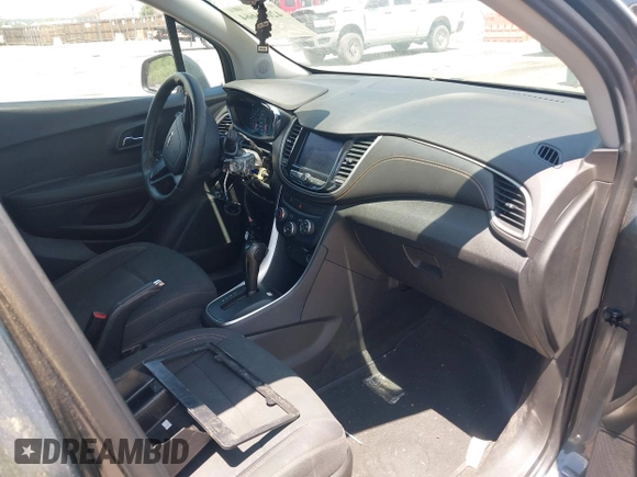 2020 Chevrolet Trax LS with VIN 3GNCJKSB6LL163397, listed as a IAAI auction lot 42656664 with Not provided miles and . Bid and sale history available at DreamBid. Image 5.