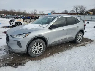 2024 Ford Escape Active with VIN 1FMCU9GN3RUA62341, listed as a Copart auction lot 43009415 with 2,756 mi miles and Salvage Title. Bid and sale history available at carsss.com. Image 1.