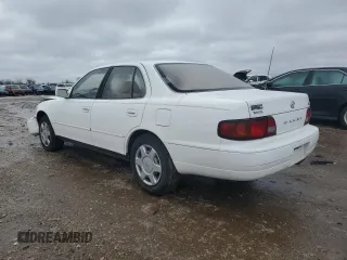 1995 Toyota Camry LE with VIN JT2GK12E1S0123535, listed as a Copart auction lot 44235375 with 112,063 mi miles and Salvage Title. Bid and sale history available at carsss.com. Image 2.