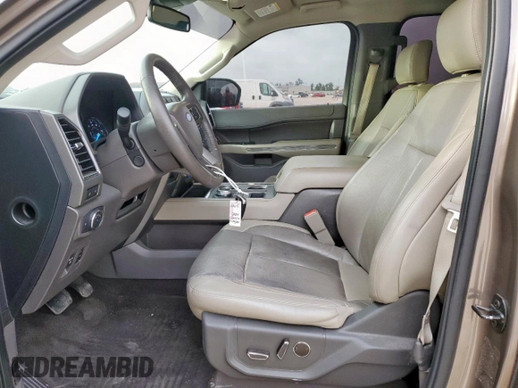 2018 Ford Expedition XLT with VIN 1FMJU1HT8JEA70326, listed as a Copart auction lot 57042785 with 123,249 mi miles and Salvage title. Bid and sale history available at DreamBid. Image 7.
