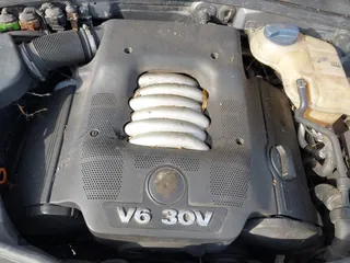 2002 Volkswagen Passat GLX z VIN WVWRH63B02P122142, wystawiony jako IAAI lot #42282094 z przebiegiem 222 613 mil mil oraz . Historia ofert i sprzedaży dostępna na DreamBid. Obrazek 10.