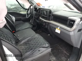 2024 Ford Super Duty F-250 SRW XL with VIN 1FT8W2BA5REC59750, listed as a Copart auction lot 42229235 with 2,724 mi miles and Salvage Title. Bid and sale history available at carsss.com. Image 7.