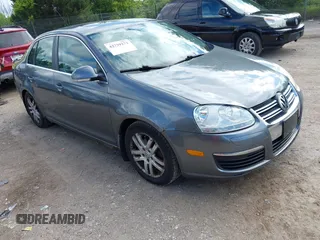 2007 Volkswagen Jetta Wolfsburg Edition с VIN 3VWEF71K07M128627, выставлен на аукционе IAAI как лот 42739273 с пробегом 182 792 миль миль и . История ставок и продаж доступна на DreamBid. Изображение 1.