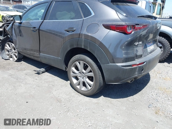 2021 Mazda CX-30 Select z VIN 3MVDMABL3MM233701, wystawiony jako IAAI lot #42086778 z przebiegiem Nie podano mil oraz . Historia ofert i sprzedaży dostępna na DreamBid. Obrazek 3.