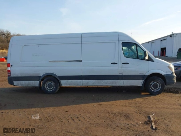 2015 Mercedes-Benz Sprinter Cargo Vans EXT with VIN WD3PE8DCXFP113015, listed as a IAAI auction lot 41644857 with 257,509 mi miles. Bid and sale history available at carsss.com. Image 13.