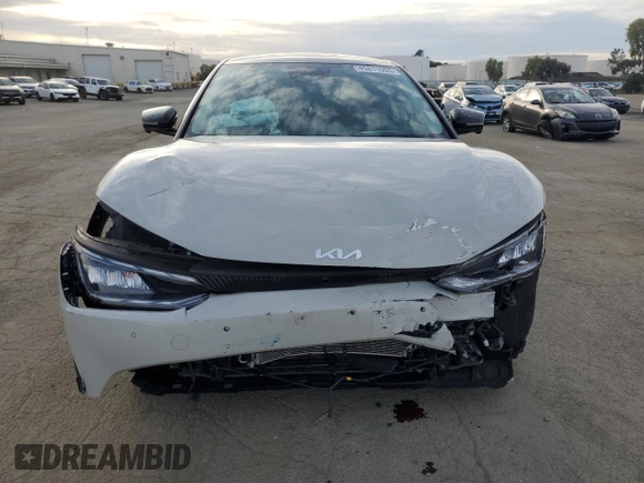 2022 Kia EV6 Wind with VIN KNDC3DLCXN5027041, listed as a Copart auction lot 45811095 with 20,585 mi miles and Salvage Title. Bid and sale history available at carsss.com. Image 5.