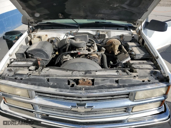 1998 Chevrolet C/K 1500 with VIN 1GCEK19R5WR151461, listed as a Copart auction lot 52817565 with 237,790 mi miles and Clean Title. Bid and sale history available at carsss.com. Image 11.