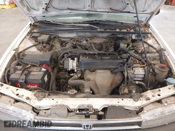 1993 Honda Accord z VIN 1HGCB7648PA190291, wystawiony jako IAAI lot #42425108 z przebiegiem 157 451 mil mil oraz . Historia ofert i sprzedaży dostępna na DreamBid. Obrazek 10.