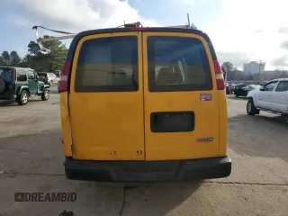 2005 GMC Savana Cargo Van with VIN 1GTGG25V351128468, listed as a Copart auction lot 85924594 with 217,568 mi miles and Salvage Title. Bid and sale history available at carsss.com. Image 6.