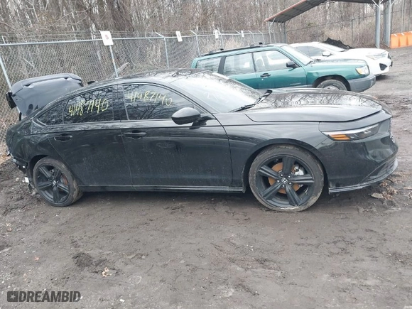 2024 Honda Accord Hybrid Sport-L with VIN 1HGCY2F77RA094800, listed as a IAAI auction lot 41487140 with 8,750 mi miles. Bid and sale history available at carsss.com. Image 13.