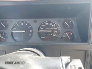 1992 Jeep Cherokee with VIN 1J4FT88S2NL251950, listed as a IAAI auction lot 42662079 with 1,689,263 mi miles and . Bid and sale history available at DreamBid. Image 7.