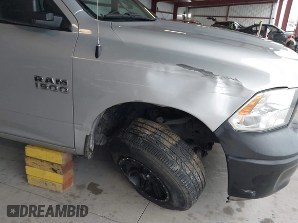 2018 Ram 1500 Tradesman с VIN 1C6RR6FG8JS202344, выставлен на аукционе IAAI как лот 41473328 с пробегом 79 407 миль миль и . История ставок и продаж доступна на DreamBid. Изображение 6.