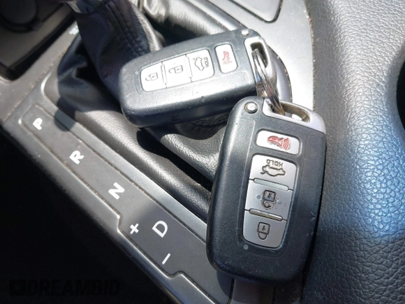 2013 Kia Optima EX with VIN KNAGM4AD9D5051823, listed as a IAAI auction lot 42312465 with 151,127 mi miles and . Bid and sale history available at DreamBid. Image 11.
