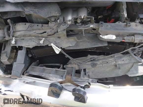 2016 Jeep Cherokee Altitude with VIN 1C4PJLAB7GW307900, listed as a IAAI auction lot 42611390 with 130,123 mi miles and . Bid and sale history available at DreamBid. Image 12.
