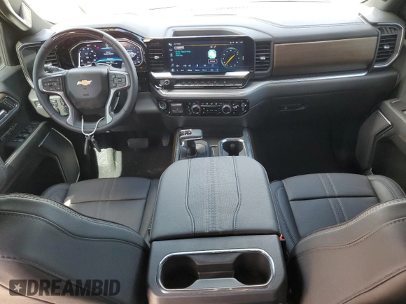 2024 Chevrolet Silverado 1500 High Country with VIN 1GCUDJEL5RZ310359, listed as a Copart auction lot 77146214 with 1,581 mi miles and Non Repairable. Bid and sale history available at DreamBid. Image 8.