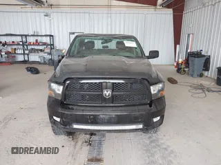 2012 Ram 1500 Express z VIN 1C6RD7KT9CS172524, wystawiony jako IAAI lot #41909767 z przebiegiem 173 249 mil mil oraz . Historia ofert i sprzedaży dostępna na DreamBid. Obrazek 12.