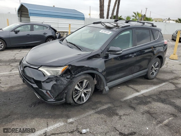 2018 Toyota RAV4 XLE with VIN 2T3WFREV8JW451241, listed as a Copart auction lot 48795135 with 92,208 mi miles and Salvage Title. Bid and sale history available at carsss.com. Image 1.
