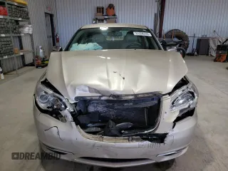 2014 Chrysler 200 Limited with VIN 1C3CCBCG9EN192753, listed as a Copart auction lot 51296235 with 97,985 mi miles and Salvage Title. Bid and sale history available at carsss.com. Image 5.