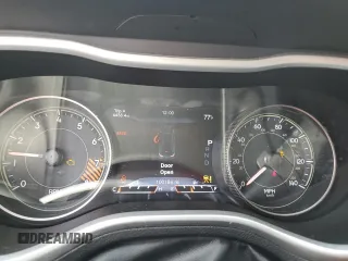 2014 Jeep Cherokee Trailhawk z VIN 1C4PJMBS4EW156550, wystawiony jako Copart lot #56870165 z przebiegiem 100 184 mil mil oraz Szkoda całkowita • Salvage title. Historia ofert i sprzedaży dostępna na DreamBid. Obrazek 9.