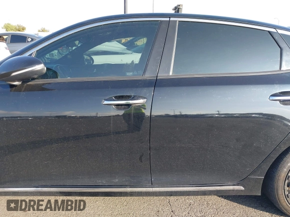 2016 Kia Optima SXL Turbo with VIN 5XXGV4L20GG042682, listed as a IAAI auction lot 41456456 with 117,542 mi miles. Bid and sale history available at carsss.com. Image 13.