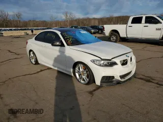 2015 BMW 2 Series M235i xDrive with VIN WBA1J9C55FVX98646, listed as a Copart auction lot 86187464 with 0 mi miles and Salvage Title. Bid and sale history available at carsss.com. Image 4.