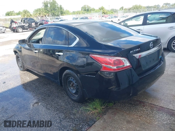 2013 Nissan Altima SV with VIN 1N4AL3AP5DC118239, listed as a IAAI auction lot 40057822 with 266,157 mi miles and . Bid and sale history available at carsss.com. Image 3.