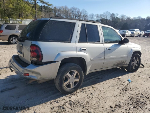 2008 Chevrolet TrailBlazer LT w/2LT with VIN 1GNDS13S282247753, listed as a Copart auction lot 50788905 with 441,488 mi miles and Salvage Title. Bid and sale history available at carsss.com. Image 3.