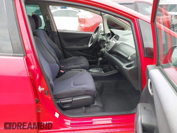 2013 Honda Fit Sport с VIN JHMGE8H50DC007175, выставлен на аукционе IAAI как лот 42474888 с пробегом 89 908 миль миль и . История ставок и продаж доступна на DreamBid. Изображение 5.