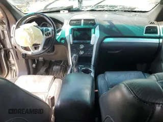 2014 Ford Explorer XLT с VIN 1FM5K7D85EGC20141, выставлен на аукционе Copart как лот 59088545 с пробегом Не указан миль и Списание • Salvage title. История ставок и продаж доступна на DreamBid. Изображение 8.