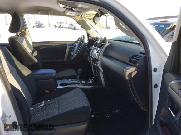2018 Toyota 4Runner SR5 with VIN JTEBU5JR4J5507930, listed as a IAAI auction lot 41292536 with 105,882 mi miles and . Bid and sale history available at DreamBid. Image 5.