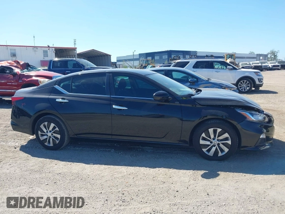 2020 Nissan Altima S z VIN 1N4BL4BV6LC184384, wystawiony jako IAAI lot #42312170 z przebiegiem 85 979 mil mil oraz . Historia ofert i sprzedaży dostępna na DreamBid. Obrazek 13.
