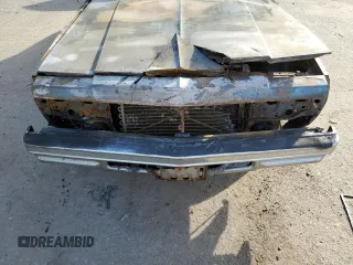 1977 Chevrolet Impala с VIN IL69U7J272968, выставлен на аукционе Copart как лот 75909154 с пробегом Не указан миль и Списание • Salvage title. История ставок и продаж доступна на DreamBid. Изображение 12.