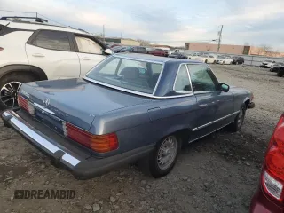 1983 Mercedes-Benz 380 380SL with VIN WDBBA45AXDB027505, listed as a Copart auction lot 87718005 with 124,304 mi miles and Clean Title. Bid and sale history available at carsss.com. Image 3.