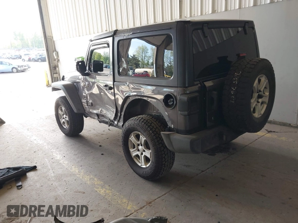 2020 Jeep Wrangler Willys z VIN 1C4GJXAG4LW237057, wystawiony jako IAAI lot #42044223 z przebiegiem 54 802 mil mil oraz . Historia ofert i sprzedaży dostępna na DreamBid. Obrazek 3.