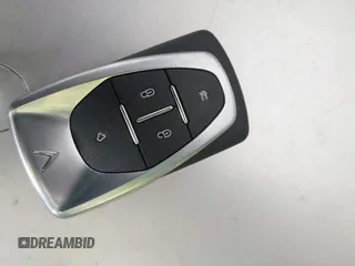2023 VinFast VF 8 Plus z VIN RLLV1AFA9PH001464, wystawiony jako IAAI lot #41798776 z przebiegiem 2355 mil mil oraz . Historia ofert i sprzedaży dostępna na DreamBid. Obrazek 11.