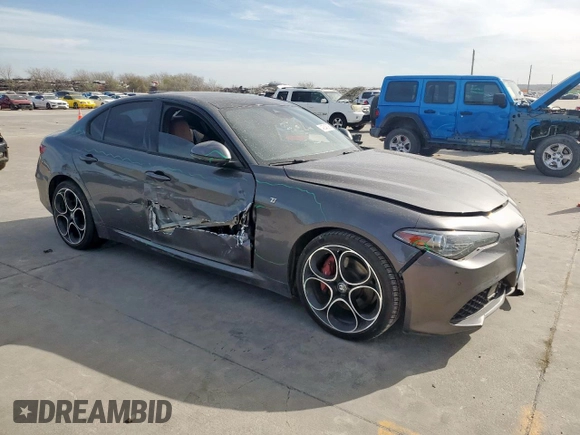 2022 Alfa Romeo Giulia Veloce with VIN ZARFAMBN5N7663737, listed as a Copart auction lot 49348295 with 18,709 mi miles and Salvage Title. Bid and sale history available at carsss.com. Image 4.