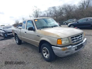 2002 Ford Ranger XL with VIN 1FTYR14U62TA20654, listed as a IAAI auction lot 41708703 with 197,549 mi miles. Bid and sale history available at carsss.com. Image 1.