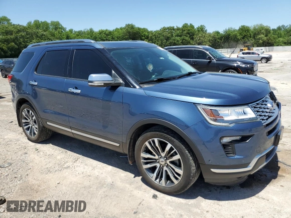 2018 Ford Explorer Platinum z VIN 1FM5K8HT4JGA54385, wystawiony jako Copart lot #57814475 z przebiegiem 105 489 mil mil oraz Szkoda całkowita • Salvage title. Historia ofert i sprzedaży dostępna na DreamBid. Obrazek 4.