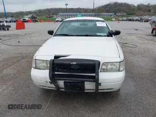 2008 Ford Police Interceptor с VIN 2FAHP71V48X155882, выставлен на аукционе IAAI как лот 41929332 с пробегом Не указан миль и . История ставок и продаж доступна на DreamBid. Изображение 12.