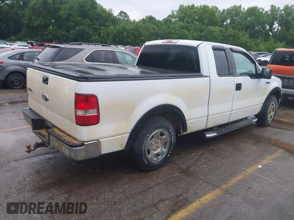 2006 Ford F-150 XL с VIN 1FTPX12V96KD07107, выставлен на аукционе IAAI как лот 42419572 с пробегом 220 027 миль миль и . История ставок и продаж доступна на DreamBid. Изображение 4.