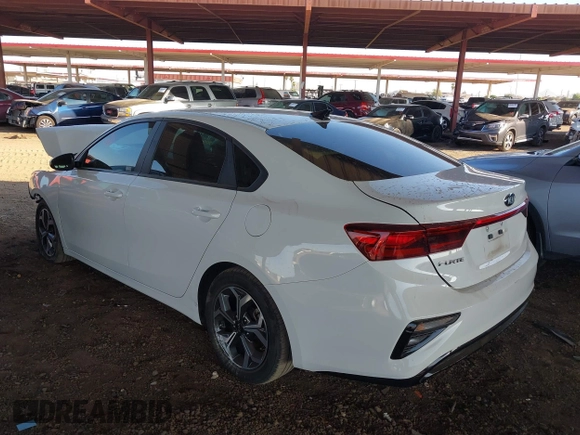 2020 Kia Forte LXS with VIN 3KPF24AD8LE213836, listed as a IAAI auction lot 40313445 with 60,822 mi miles and . Bid and sale history available at carsss.com. Image 3.