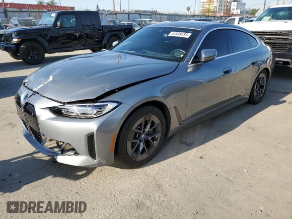 2024 BMW i4 eDrive35 z VIN WBY43AW07RFS38250, wystawiony jako Copart lot #52638435 z przebiegiem 11 567 mil mil oraz Szkody całkowita. Historia ofert i sprzedaży dostępna na DreamBid. Obrazek 1.
