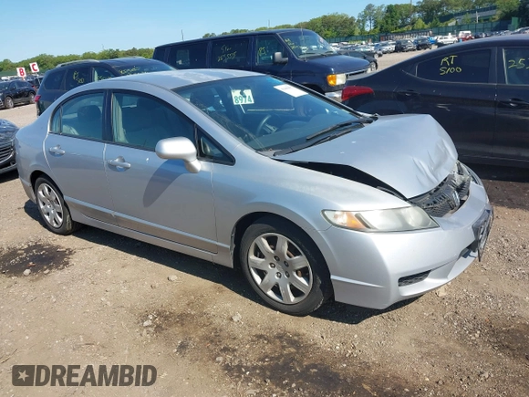 2009 Honda Civic LX z VIN 2HGFA165X9H540160, wystawiony jako IAAI lot #42389457 z przebiegiem 71 737 mil mil oraz . Historia ofert i sprzedaży dostępna na DreamBid. Obrazek 1.