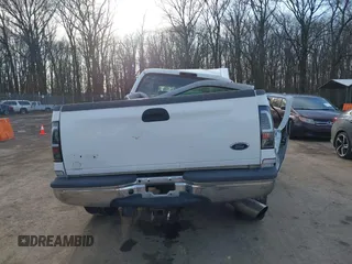 2001 Ford Super Duty F-250 XL with VIN 1FTNX20F01EA81930, listed as a IAAI auction lot 41497045 with 195,620 mi miles. Bid and sale history available at carsss.com. Image 16.