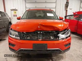2019 Volkswagen Tiguan S z VIN 3VV0B7AX3KM075498, wystawiony jako IAAI lot #41501778 z przebiegiem 143 262 mil mil oraz . Historia ofert i sprzedaży dostępna na DreamBid. Obrazek 12.