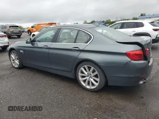 2012 BMW 5 Series 528i xDrive z VIN WBAXH5C56CDW06599, wystawiony jako Copart lot #55239355 z przebiegiem 129 520 mil mil oraz Szkoda całkowita • Salvage title. Historia ofert i sprzedaży dostępna na DreamBid. Obrazek 2.